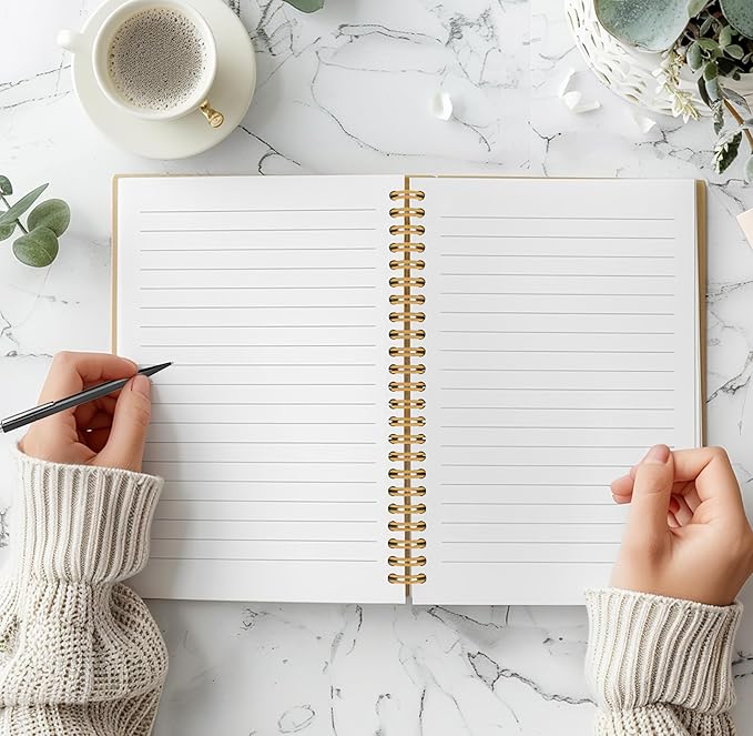 Highland Cow Notebook Journal - Spring Highland Cow Gifts, Daisy Floral Spiral Journal Notebook 5.5×8.3, Cow Gifts for Women, Cow Gifts for Cow Lovers, 164 Pages